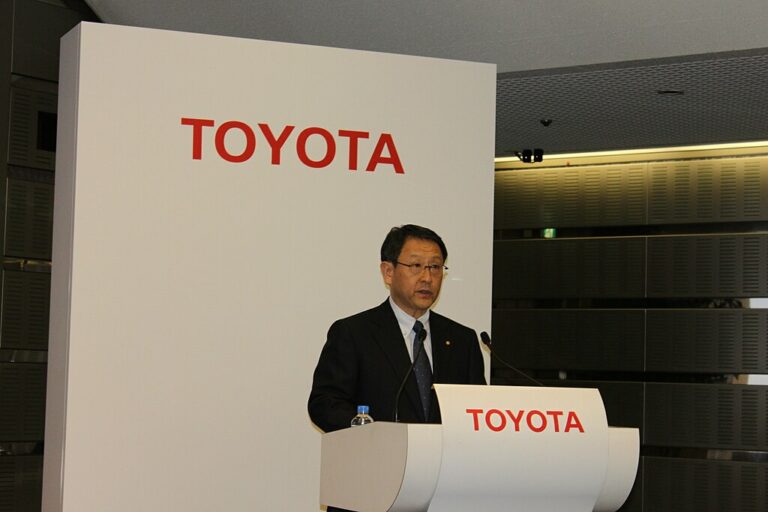 1024px-Akio_Toyoda