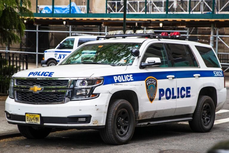 2023-04-20,New,York,Usa,New,Jersey,Car,Providing,Security,In