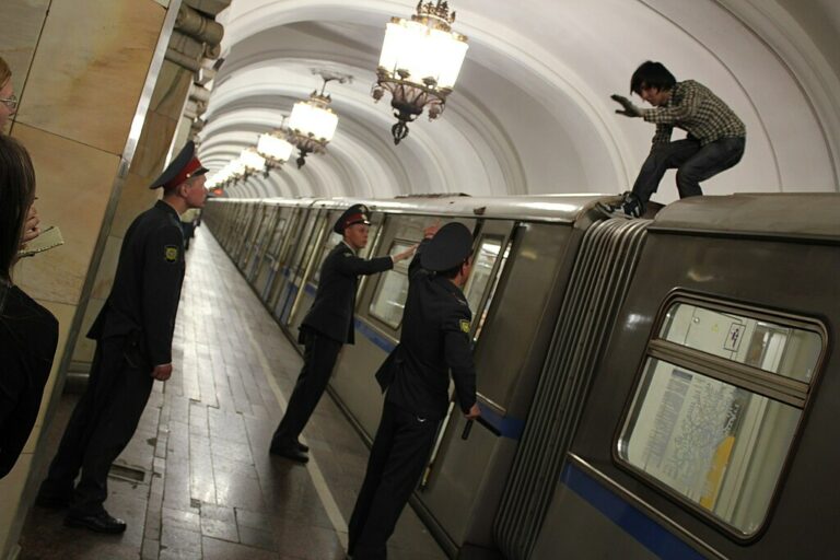 Subway Surfing quindicenne morto new york