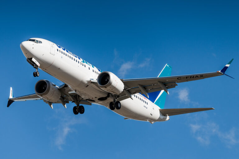 WS_YYC_737_MAX_1