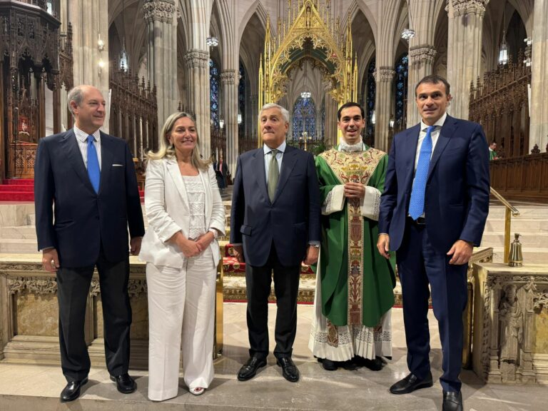 La storica messa in italiano alla Cattedrale di San Patrizio