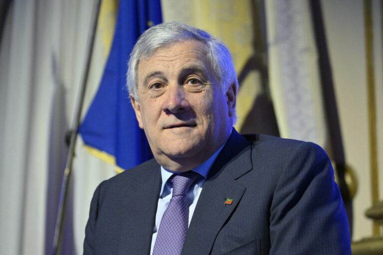 Siria, Tajani “Da ribelli messaggi positivi