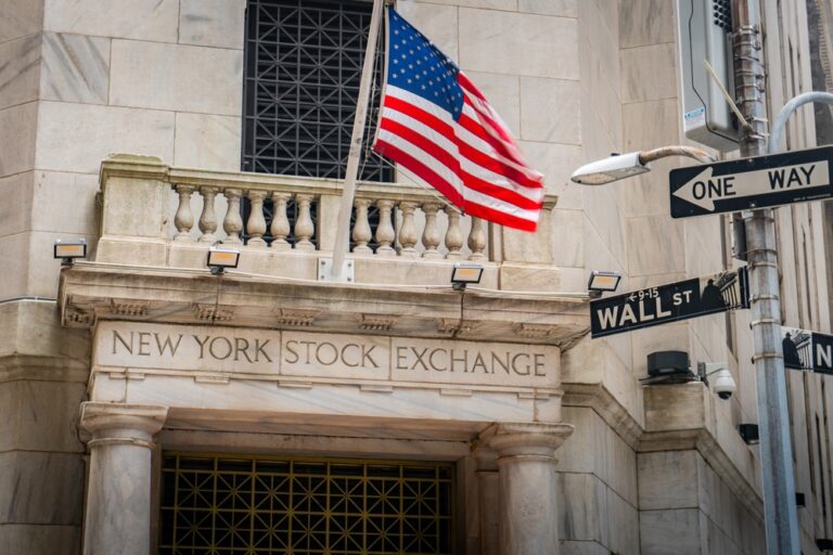 New,York,Stock,Exchange,On,The,Corner,Of,Wall,Street