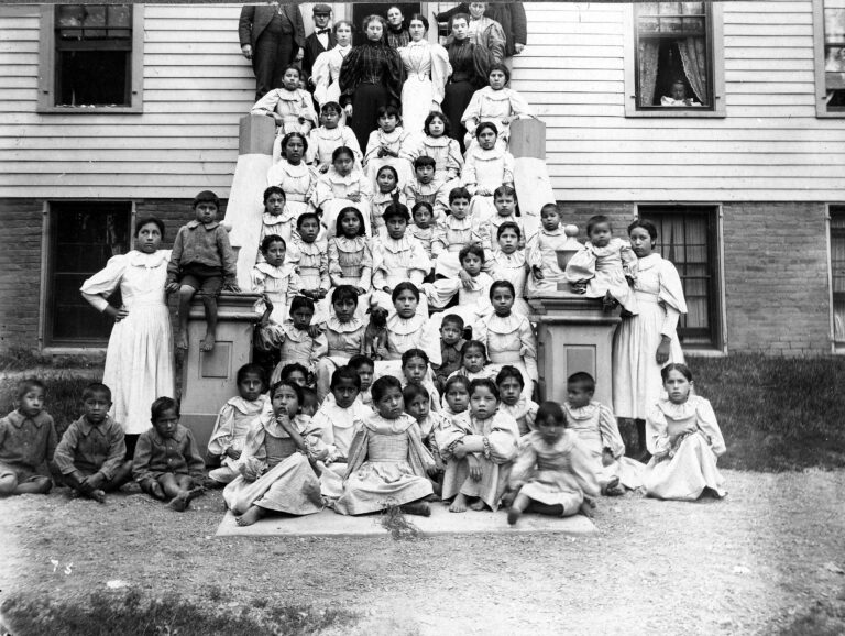 Thomas+Indian+School+Photograph++Exterior+View+Class+Portrait+on+Staircase