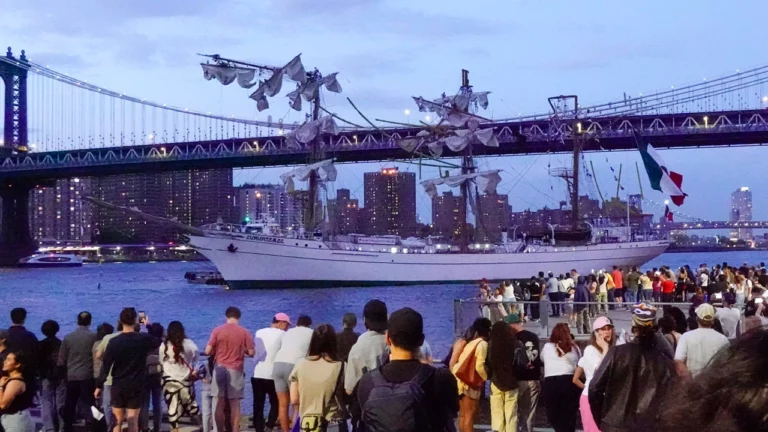 epaselect-usa-new-york-accident-brooklyn-bridge