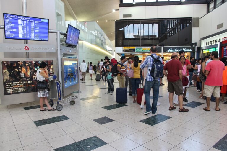 Newark,-,July,7:,People,Wait,At,Newark,Liberty,Airport