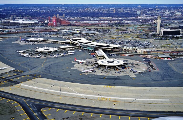 Newark,,Nj,-5,Jan,2017-,Aerial,View,Of,Newark,Liberty