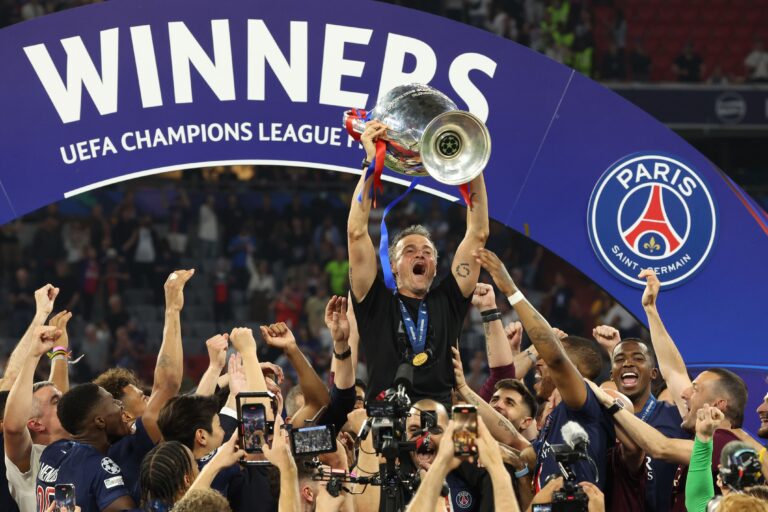 FINALE-CHAMPIONS-2025-PSG-LUISENRIQUE-shutterstock_2636178749 (1)