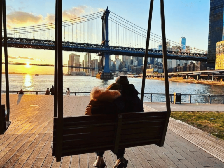 Pier-35-Swings-at-sunset-in-New-York-City