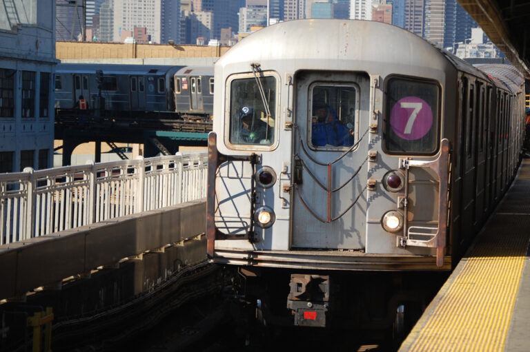 New,York,,Ny,,Usa,-,February,9,,2007:,Bombardier,R62