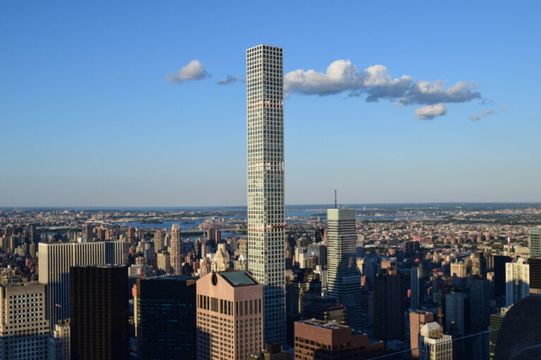 432,Park,Avenue,Condominiums,And,Manhattan,View