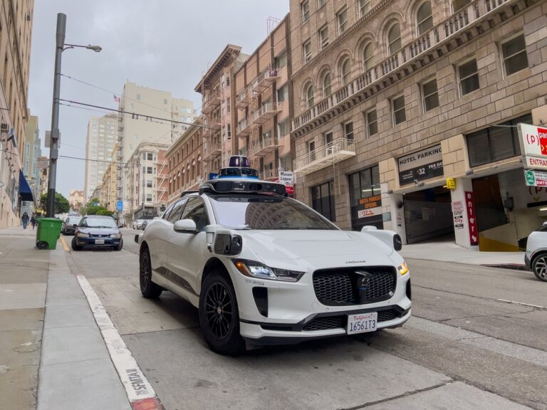 San,Francisco,,California,,Usa,-,1-6-24:,Waymo,Self,Driving,Taxi