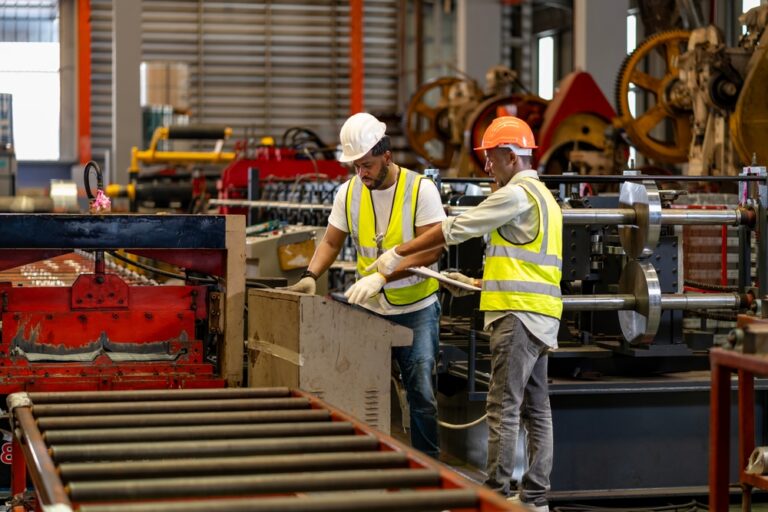 Team,Of,African,American,Industrial,Worker,Is,Calibrating,The,Setup