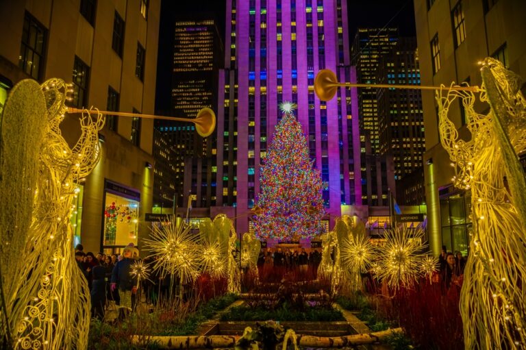 New,York,City,,Ny,,Usa-december,12,,2023:,Rockefeller,Center,Christmas