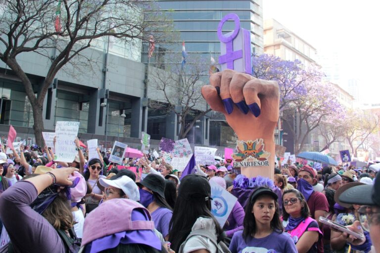 shutterstock_2596744883