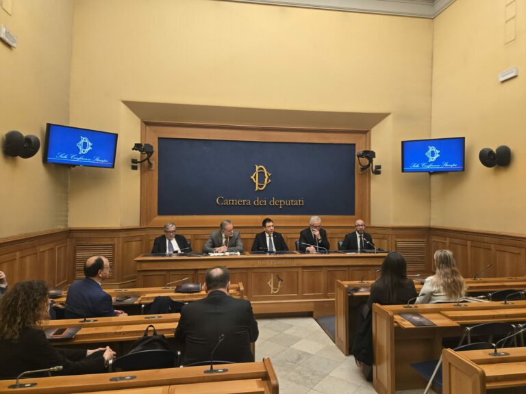 business care camera 5 dic