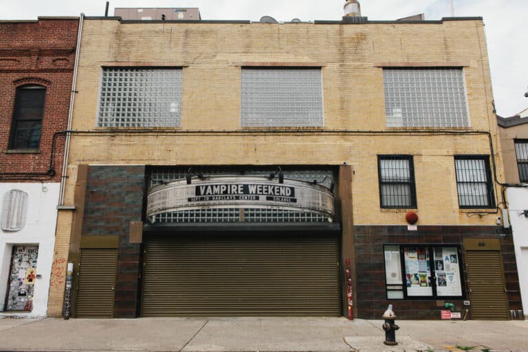 New,York,-,July,21:,The,Music,Hall,Of,Williamsburg