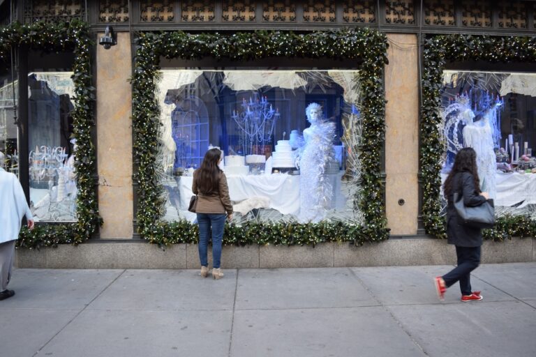 Shoppers,Admire,Festive,Holiday,Window,Displays,At,Saks,Fifth,Avenue