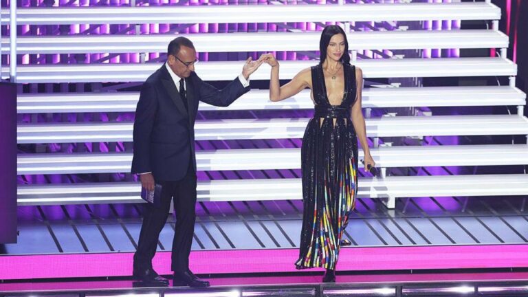 1240583-thumb-full-720-sanremo_2026_la_terza_serata_in_