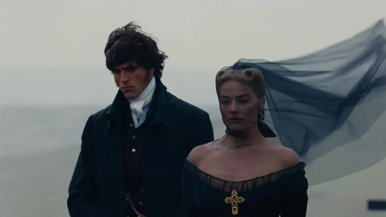 La-recensione-di-Cime-Tempestose-con-Margot-Robbie-e-Jacob-Elordi-scaled