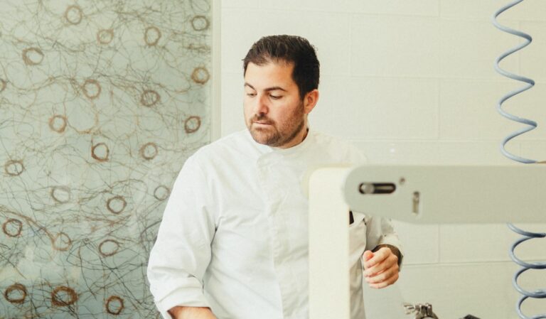 aa8d56bf-a921-46f0-a730-394e205b247c