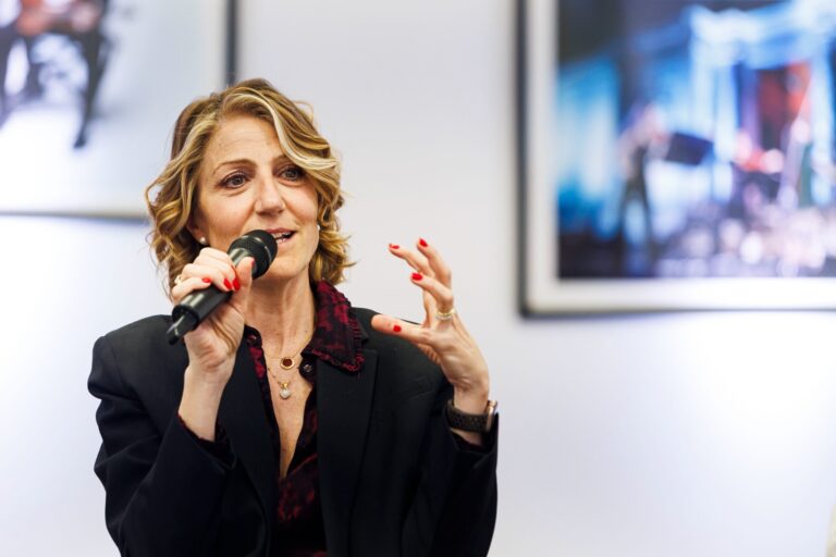 b3a2e6e4-723d-452a-8123-9a7a75148521 (1)