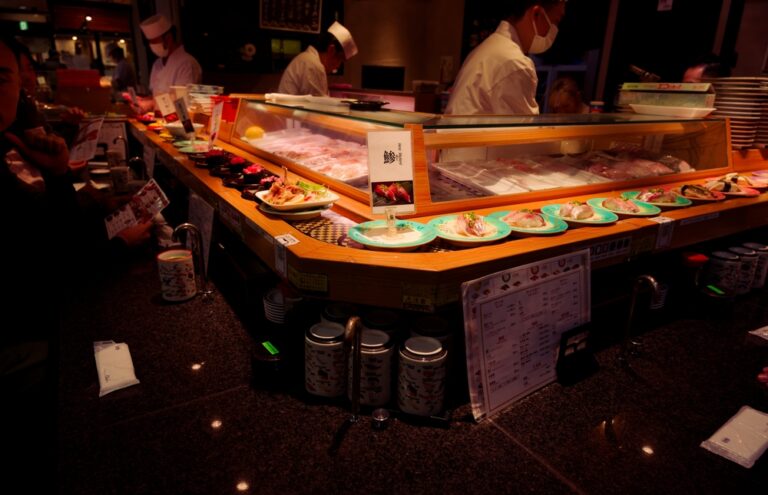 Japan,,Tokyo,-,January,20th,2025,-,Conveyor,Belt,Sushi