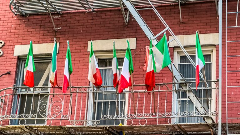 Balcony,Filled,With,Italian,Flags,In,New,York,City,(little