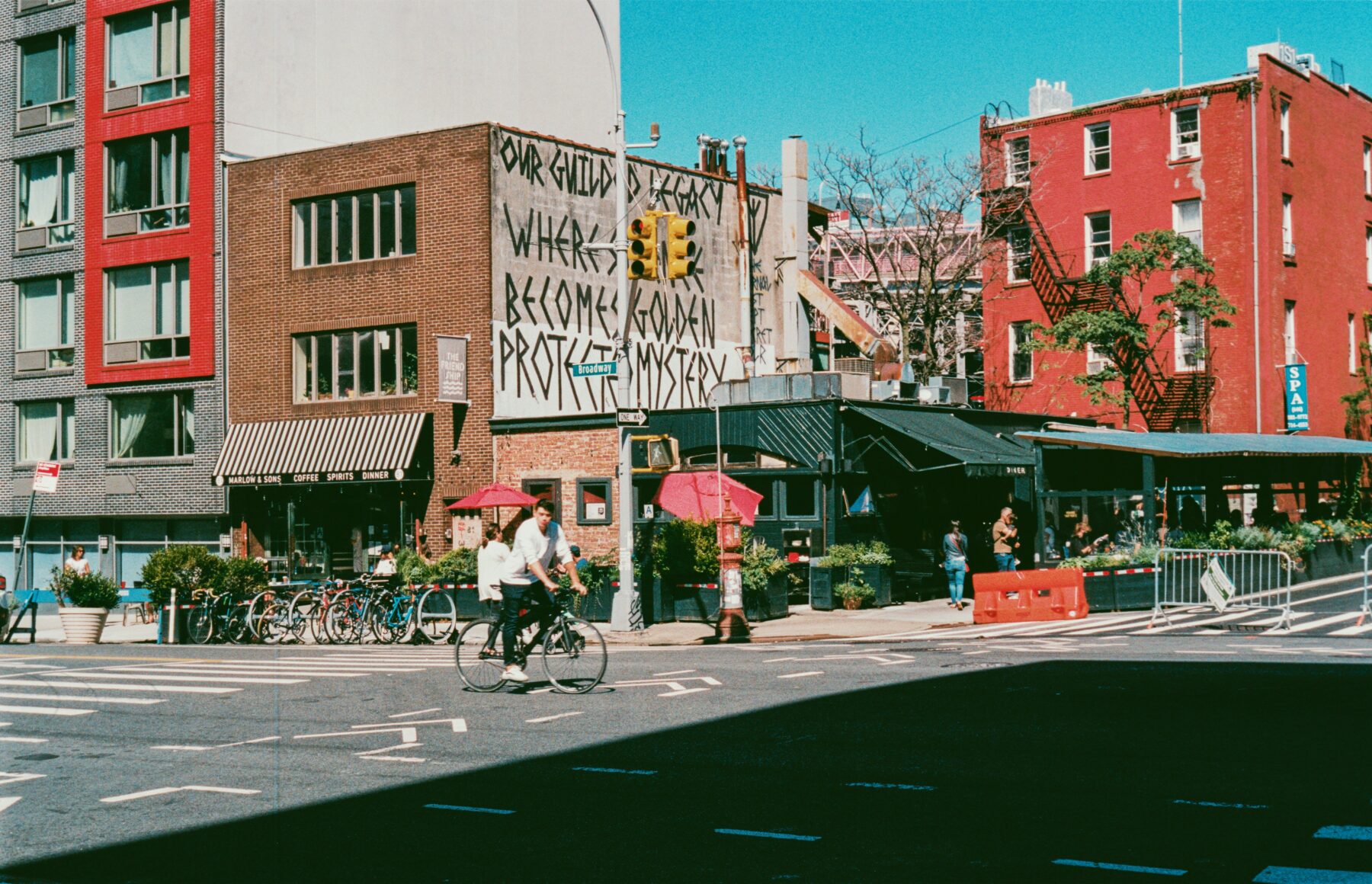 Dehors-NewYork-ilNewyorkese