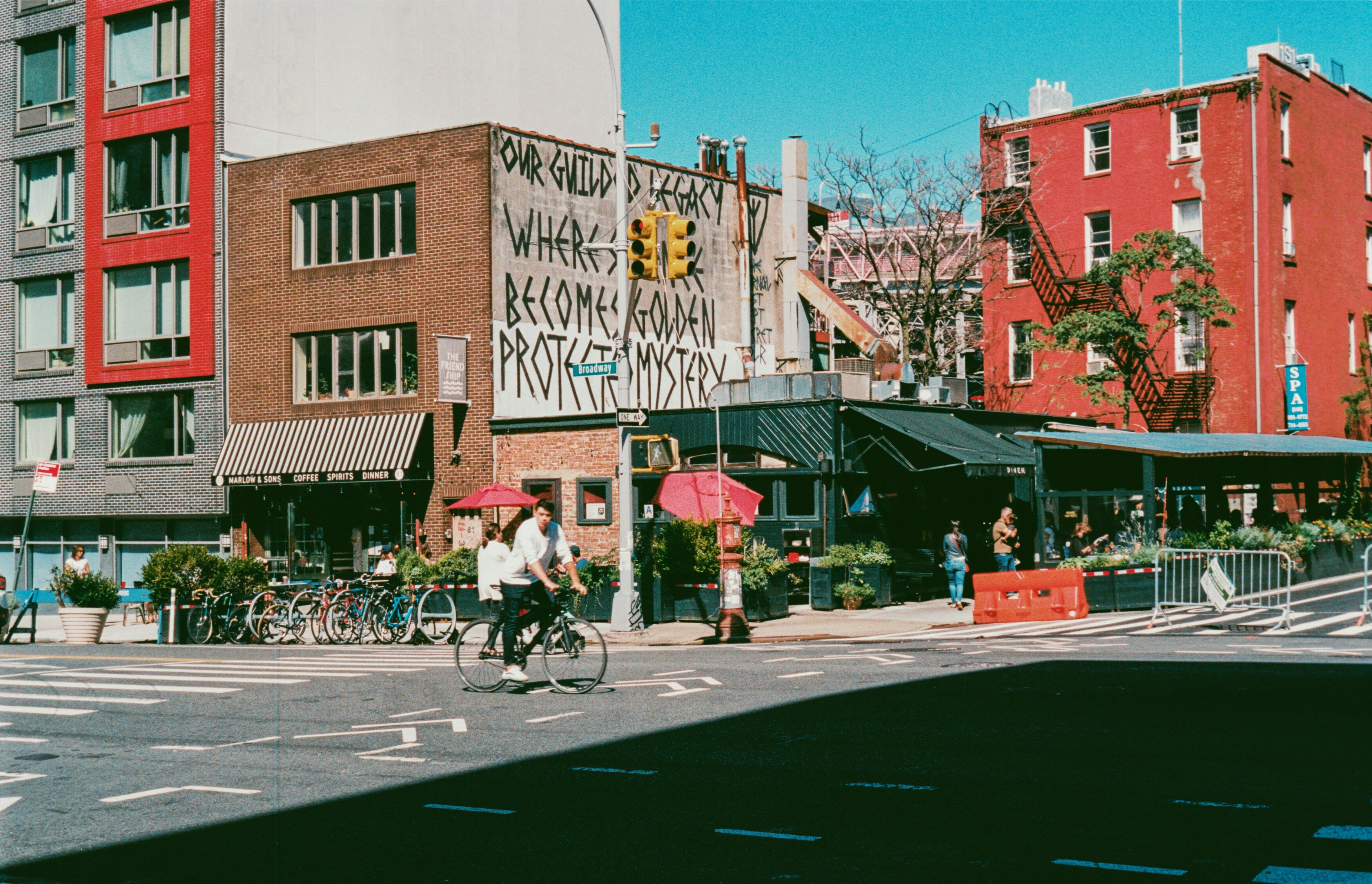 Dehors-NewYork-ilNewyorkese