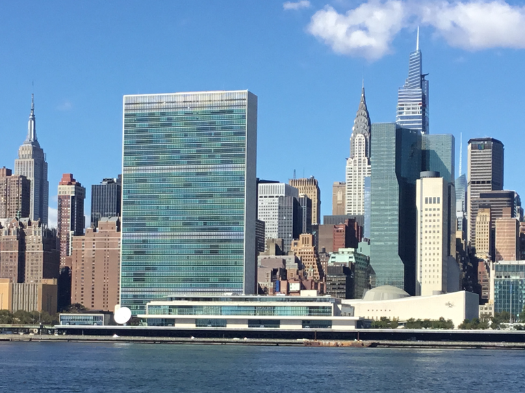 Midtown_Manhattan_Skyline_004_(cropped)