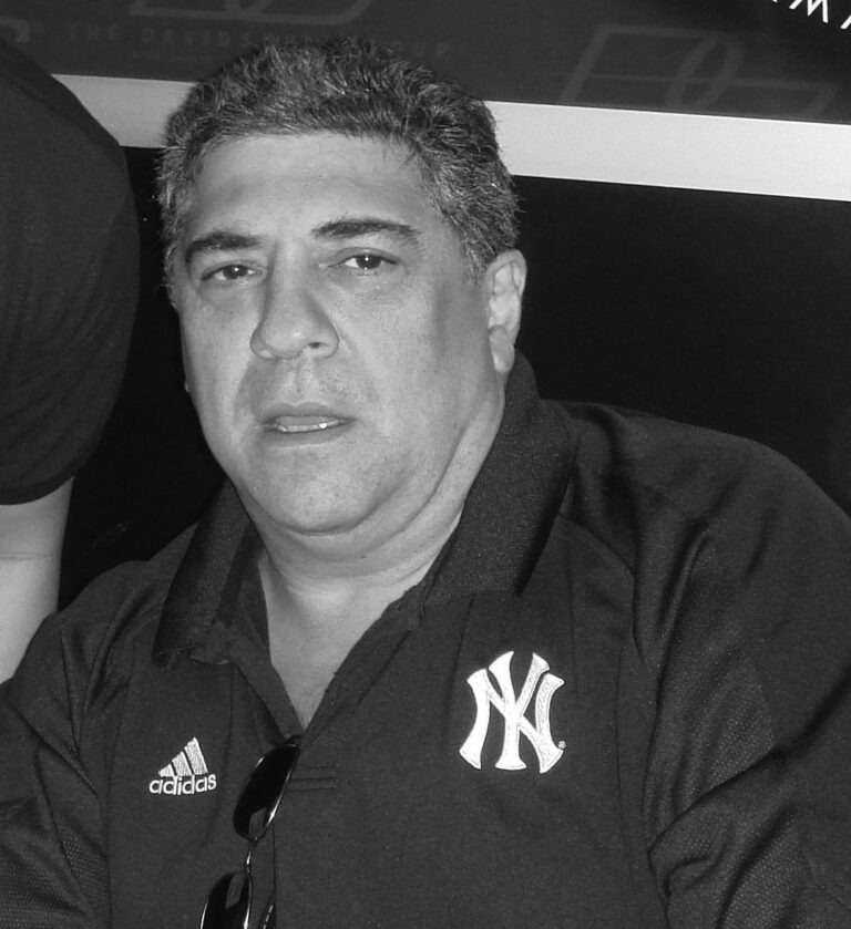 Vincent_Pastore_2006_cropped